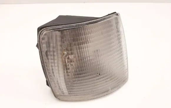 Volkswagen PASSAT B3 Front indicator light 357953050A