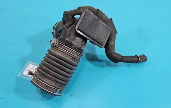Intake resonator