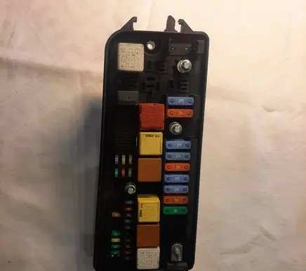 Opel Signum Fuse box set 519179105 0150174