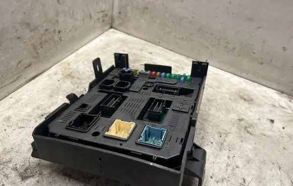 Peugeot 607 Comfort/convenience module 9656591580