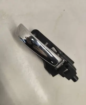 Chrysler Sebring (JS) Front door interior handle