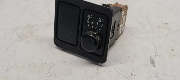 Nissan Almera N16 Headlight level height control switch