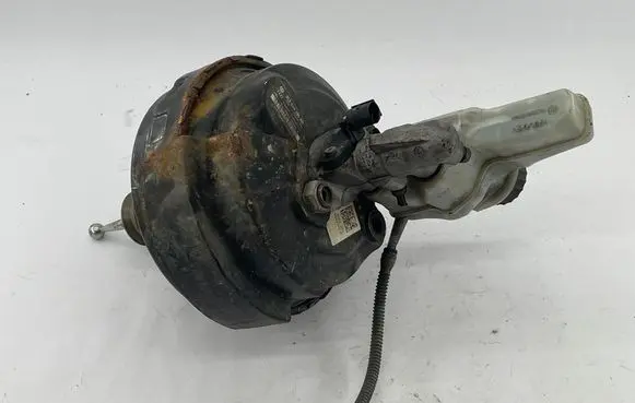 Volkswagen PASSAT CC Brake booster 3C2614105AD
