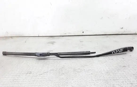 Windshield/front glass wiper blade