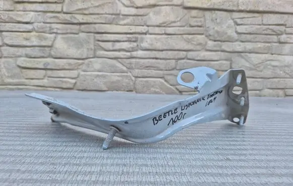 Volkswagen Beetle A5 Fender mounting bracket 5C5821135 4311