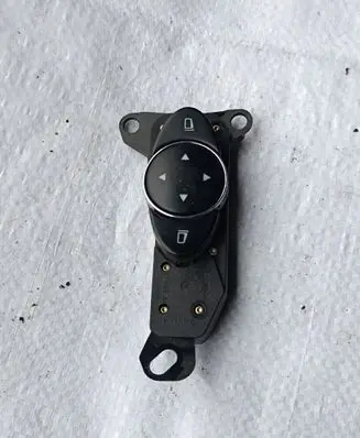 Mercedes-Benz E W211 Wing mirror switch 2118208310