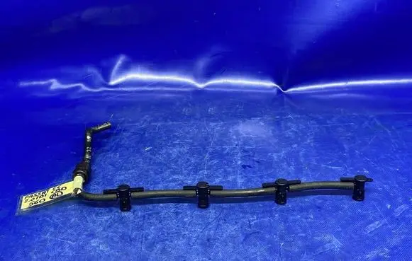 Volkswagen PASSAT CC Fuel return line/hose