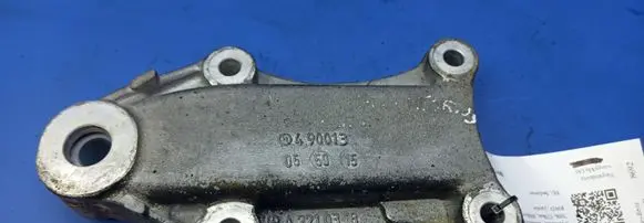 Mercedes-Benz S W221 Rear differential/diff mount bracket 490013 A2210318