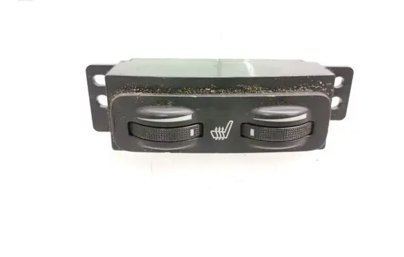 Toyota Avensis T250 Seat heating switch 453417