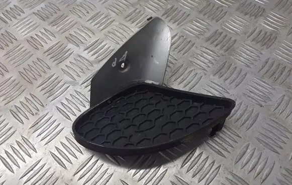 Alfa Romeo 147 Front bumper lower grill