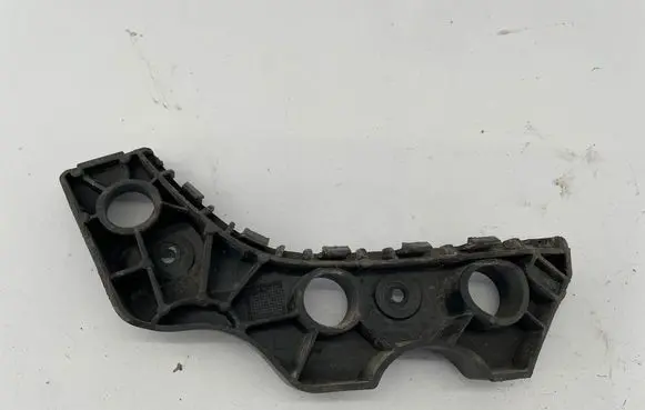 Volkswagen PASSAT CC Front bumper mounting bracket 3C8807183A