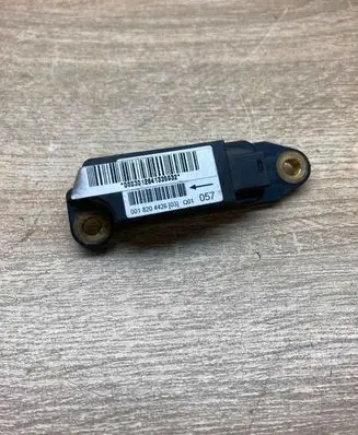Mercedes-Benz C W203 Airbag deployment crash/impact sensor 0018204426