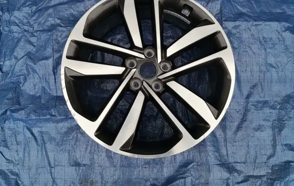KIA Sportage R19 alloy rim 