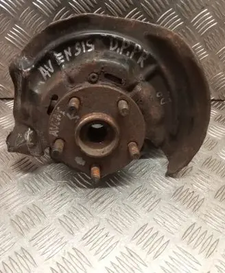 Toyota Avensis T220 Front wheel hub