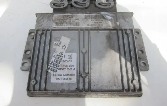 Citroen C3 Engine control unit/module 9649433980