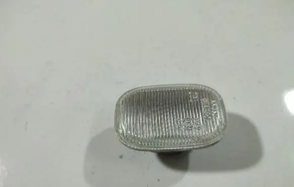 Toyota Avensis Verso Front fender indicator light 