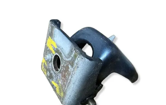 Peugeot 407 Front door lower hinge
