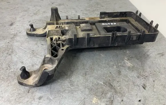 Battery tray