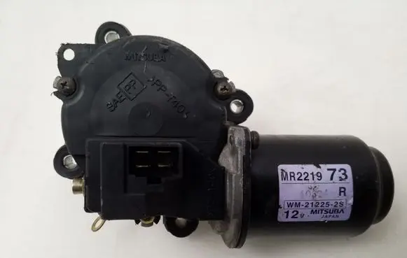 Mitsubishi Shogun Wiper motor MR221973