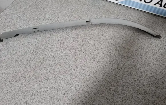 Under headlight/headlamp trim