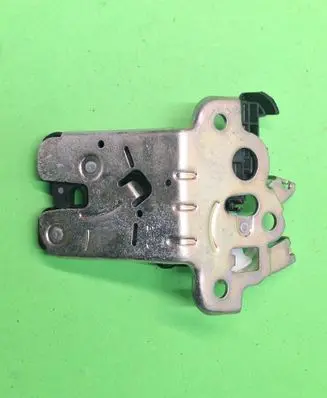 Audi A3 S3 A3 Sportback 8P Tailgate/trunk/boot lock/catch/latch 8R0827505 002620250113