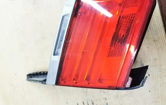 BMW 7 F01 F02 F03 F04 Tailgate rear/tail lights 7182205