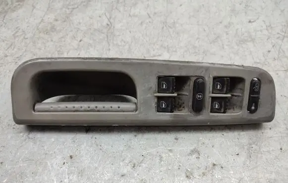 Volkswagen PASSAT B5 Electric window control switch 1J4959857