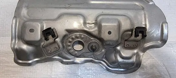 Exhaust heat shield