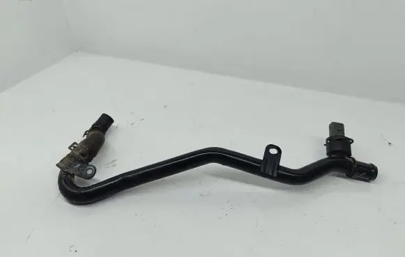 Volkswagen PASSAT B7 Engine coolant pipe/hose 5N0121065