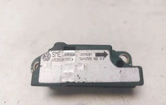 Volkswagen New Beetle Airbag deployment crash/impact sensor IJ0909606L