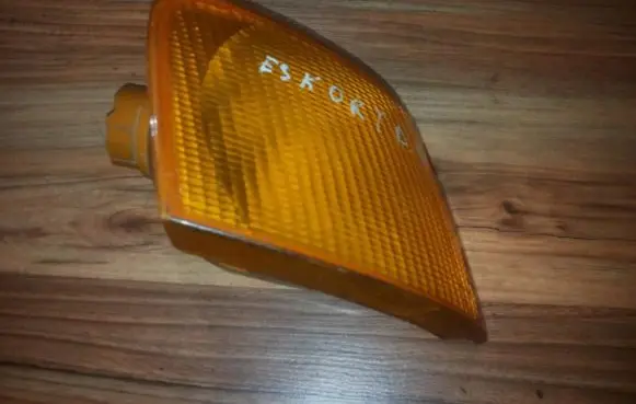 Ford Escort Front indicator light