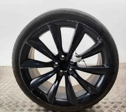 Tesla Model X R22 alloy rim 102724700C