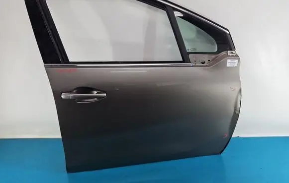 Peugeot 208 I Front door IMPRK1566977