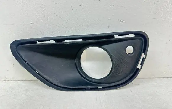 Porsche Cayenne (92A) Front fog light trim/grill 7P5807823
