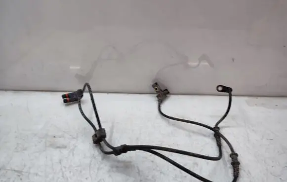 Mercedes-Benz C W204 ABS brake wheel speed sensor A2044407910