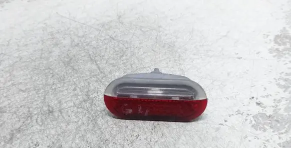 Volkswagen Golf IV Front fender indicator light 1J0947413 1500103