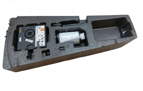 Seat Leon (1M) Spare wheel mounting bracket 5F0012109A