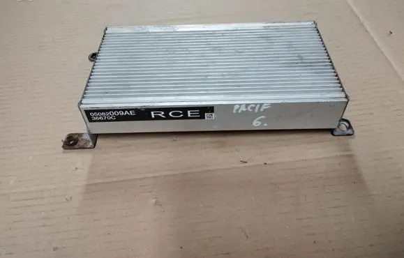 Chrysler Pacifica Sound amplifier 05082009AE