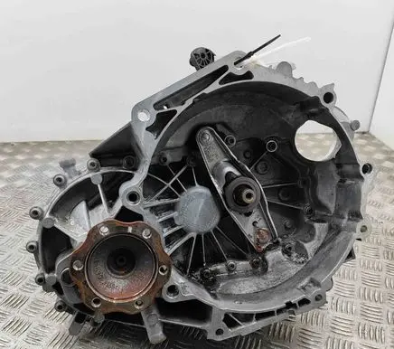 Manual 6 speed gearbox
