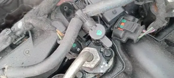 Volvo XC60 Fuel injector 31272767 B445140987