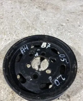 Audi A4 S4 B7 8E 8H Power steering pump pulley 038145255b