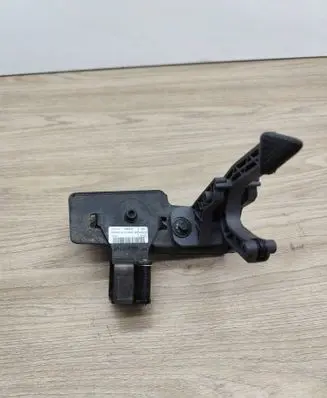 Volvo C70 Convertible roof lock/latch 9213999 9213997 1286927