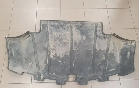 Audi A6 S6 C4 4A Engine splash shield/under tray 4A0863821
