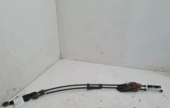 Toyota Yaris Gear shift cable linkage 6070200009