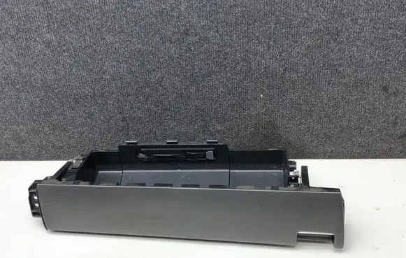 Glove box