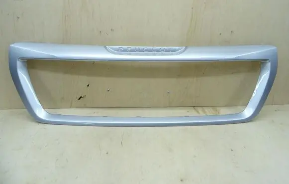 Peugeot Boxer Front grill 18072049
