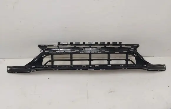 Mercedes-Benz C W205 Front bumper lower grill A2058857904