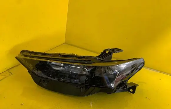 Citroen DS4 Headlight/headlamp 9851700780