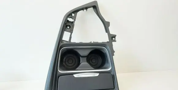 Cup holder front