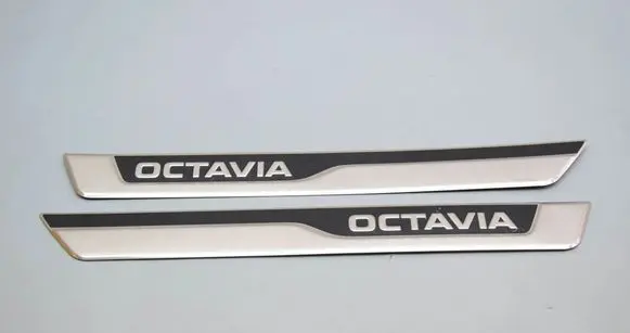 Skoda Octavia Mk4 sill trim set (inner) 5E3853813A 5E3853814A